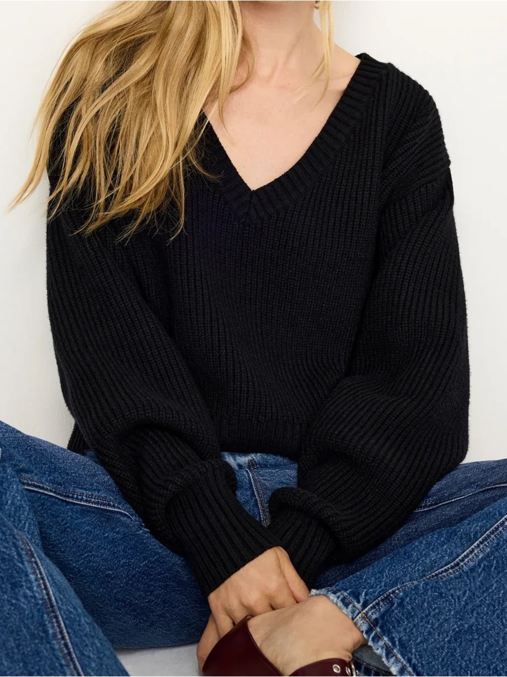 Good American Cozy Deep V-Neck Sweater : Medium